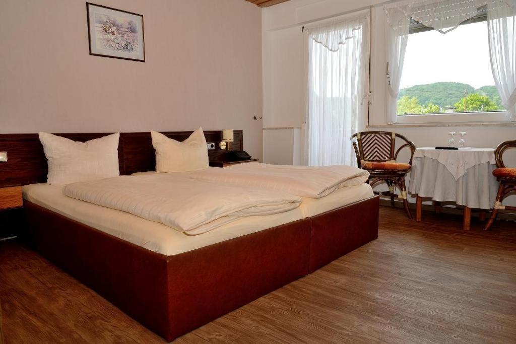 Weinhaus Hotel Zum Josefshof Graach Ngoại thất bức ảnh